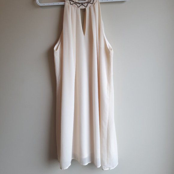 Ladies Small Peekaboo Cream Party Top by The Clothing Company! - Picture 4 of 4